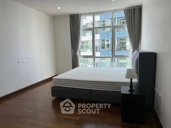 image_rental-30593210