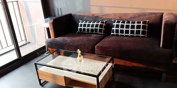 image_rental-9058471