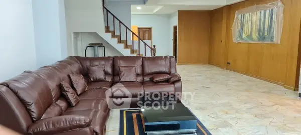 image_rental-10577807