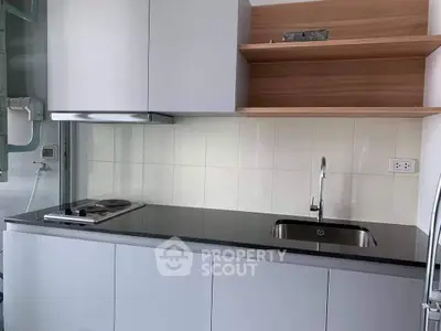  1 Bedroom Condo at Life Ratchada Huaikwang-4