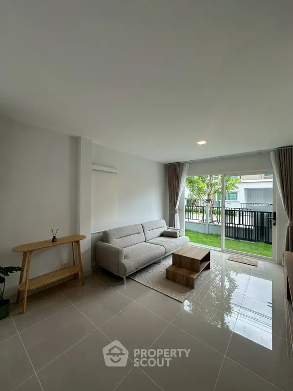 image_rental-26353415