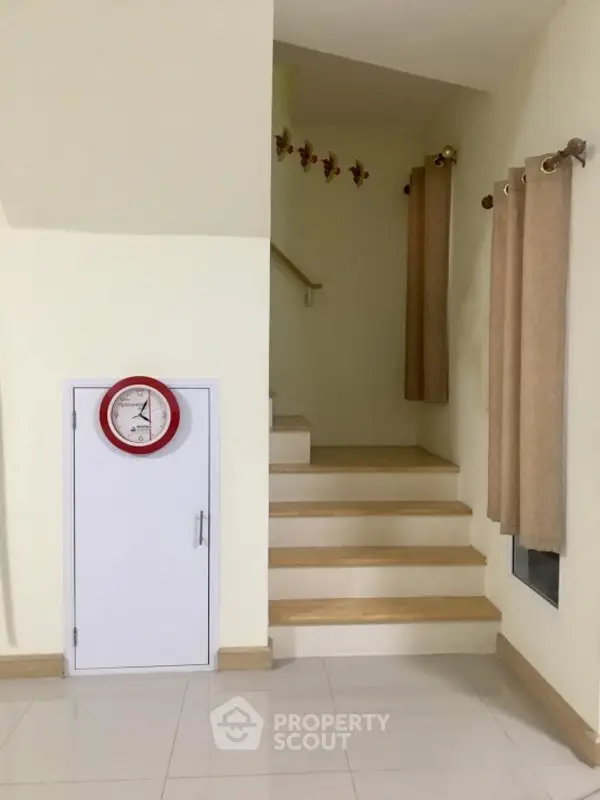 image_rental-6034687