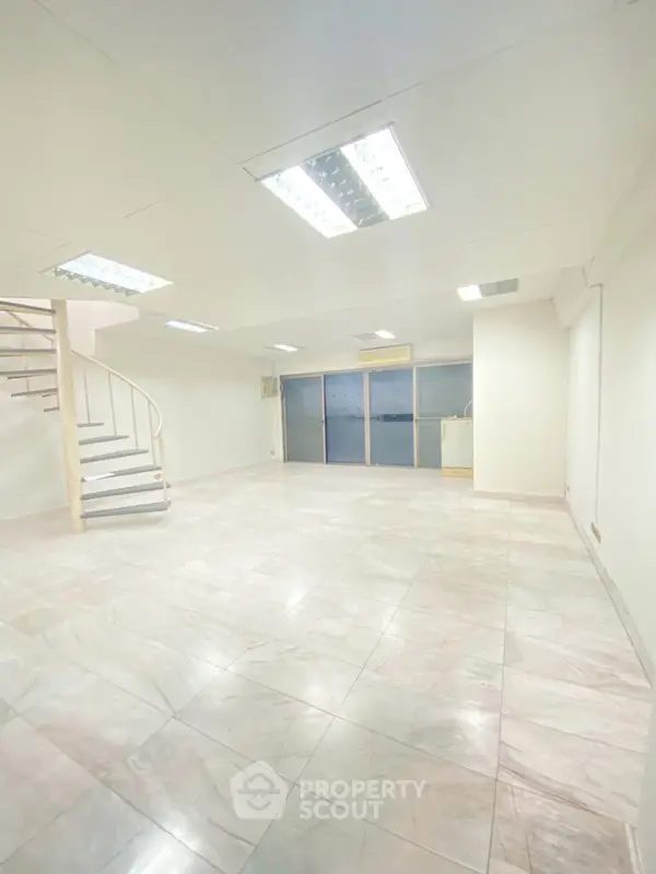 image_rental-25742916