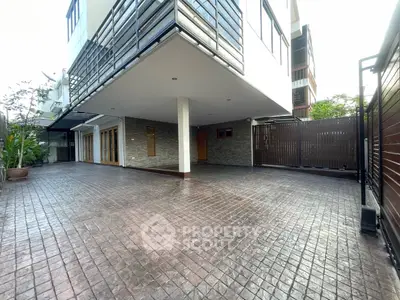 image_rental-29909812