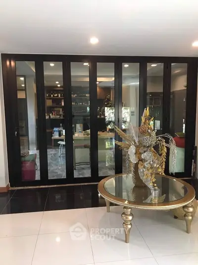 image_rental-27158670