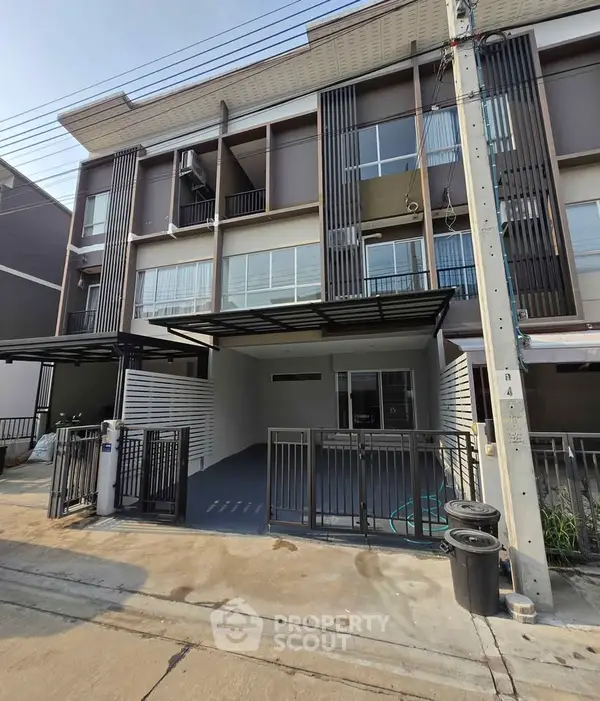 image_rental-34071873