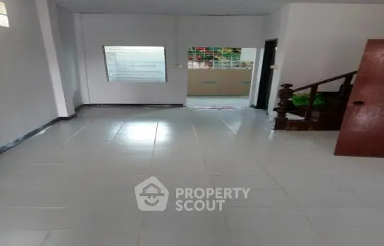 image_rental-8840896