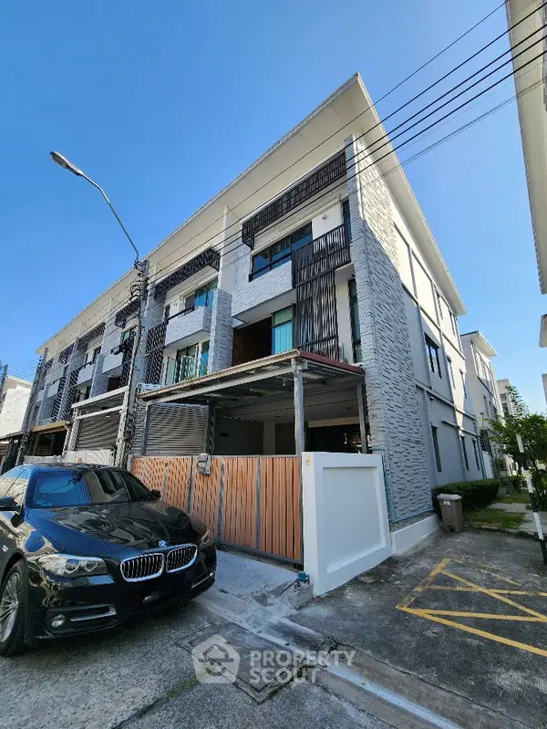 image_rental-28688175