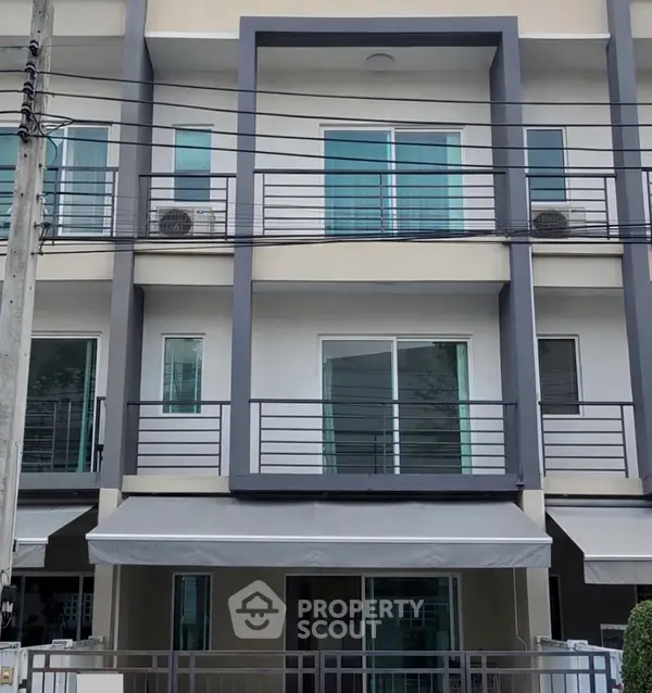 image_rental-30600600