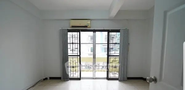 image_rental-10220064