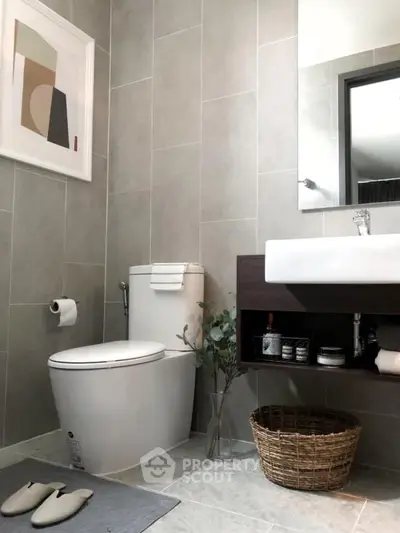 Modern bathroom with sleek fixtures and stylish decor