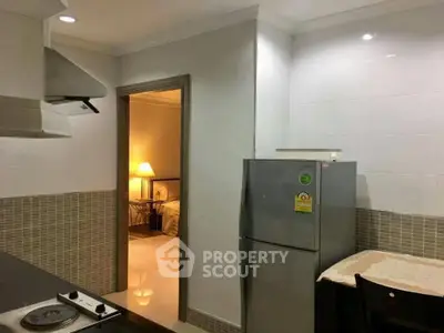 Fully Furnished 1 Bedroom Condo at Saranjai Mansion Condominium-4