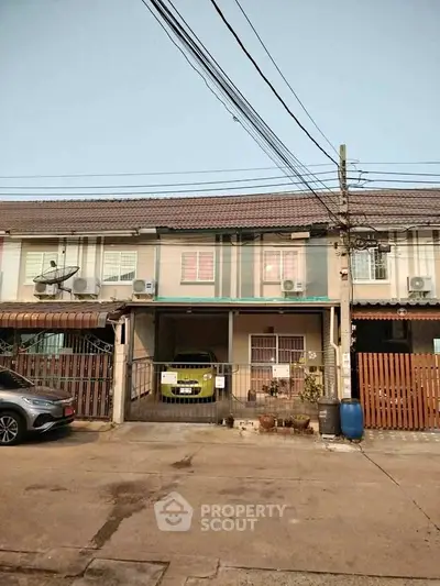 image_rental-29283210