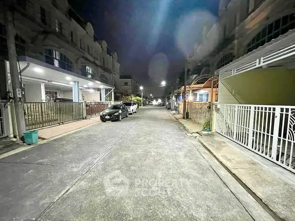 image_rental-28126444