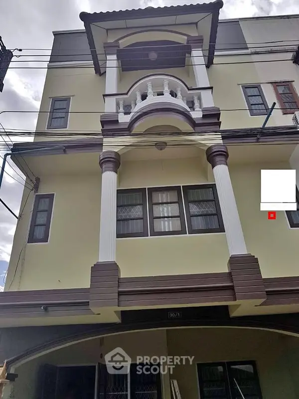 image_rental-27863369