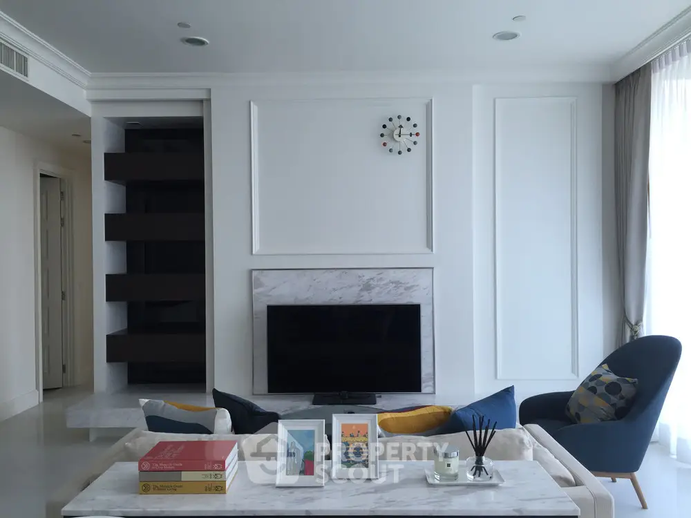  3 Bedrooms Condo at Royce Private Residence Sukhumvit 31-1