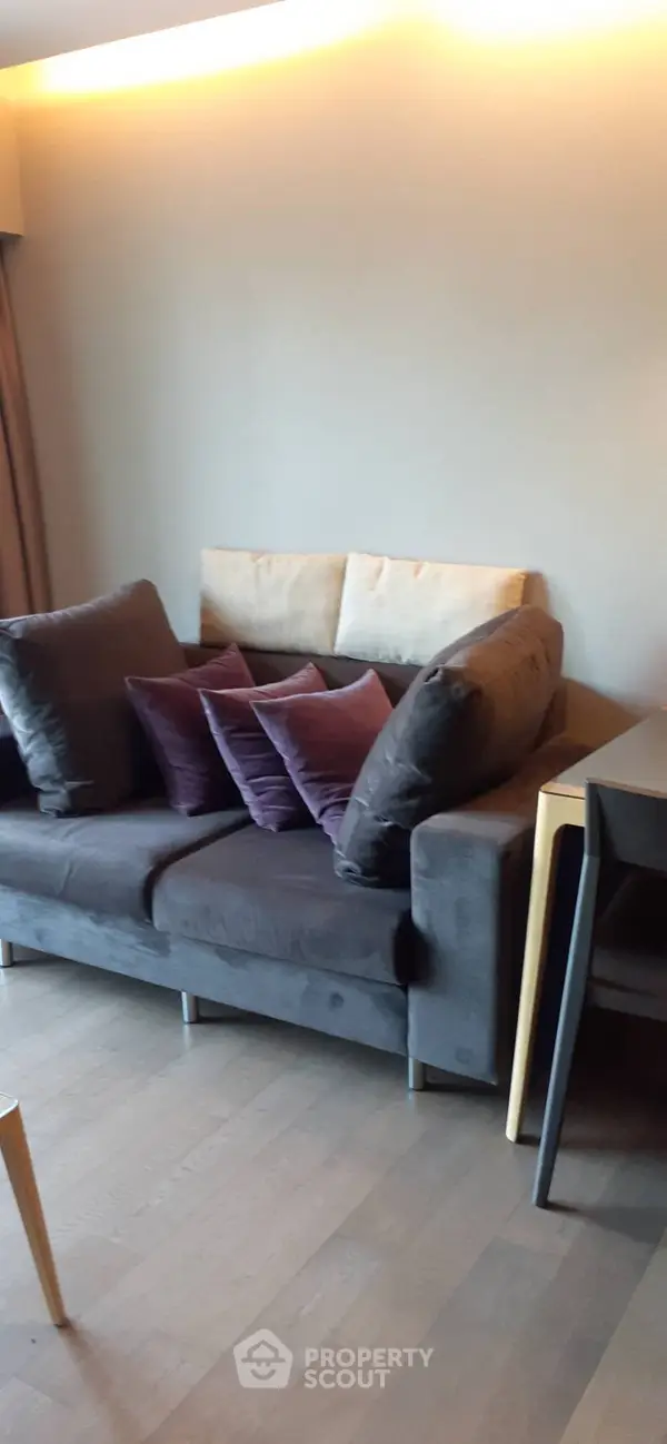 image_rental-5253712