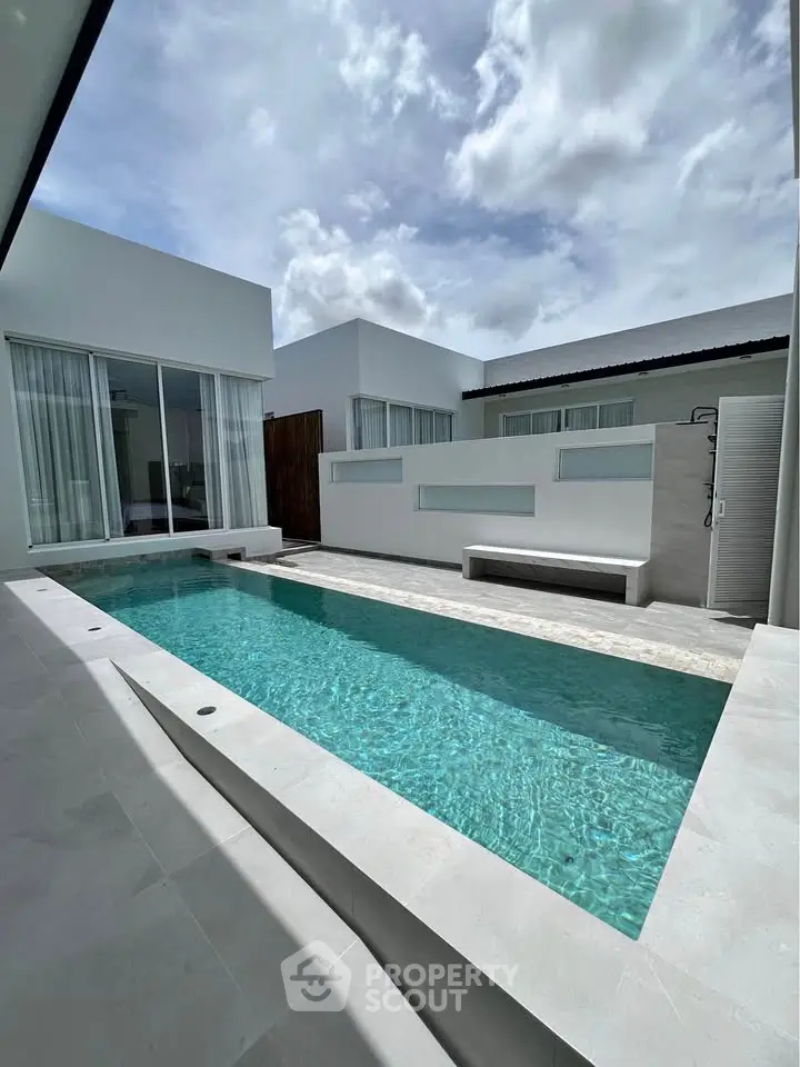 Luxurious modern villa with private pool and sleek design, perfect for relaxation and entertainment.