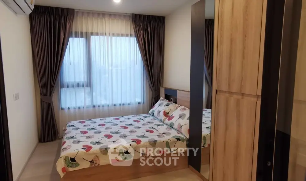  2 Bedrooms Condo -1