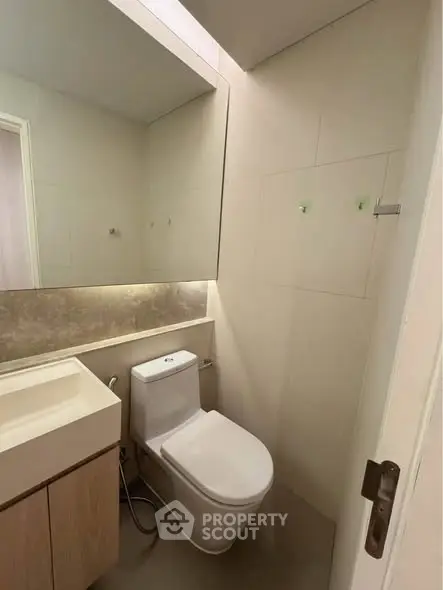 Modern bathroom with sleek design and contemporary fixtures.