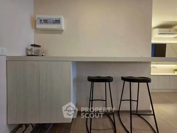 image_rental-28560876