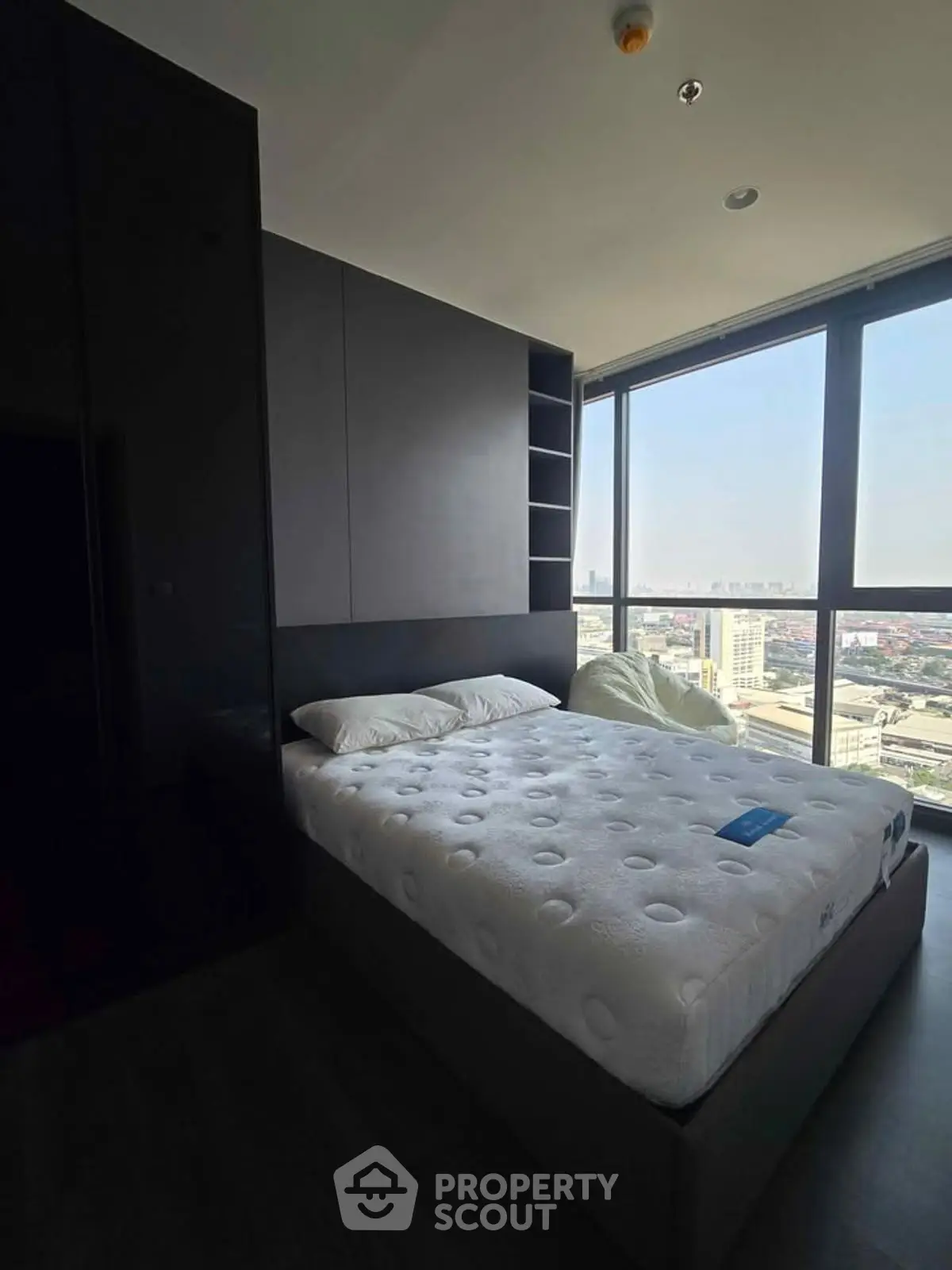 1e7552dd8e2fa69e11a22e5fedf91494-Photoroom.png