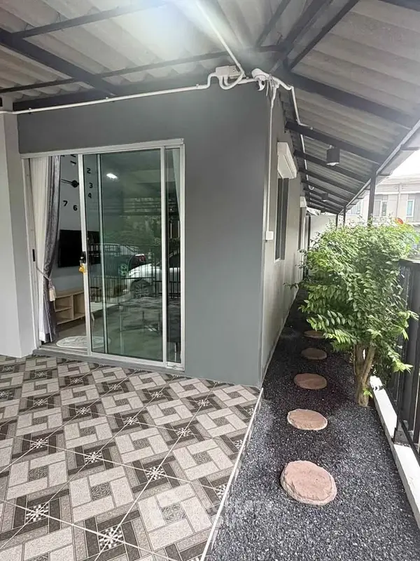 image_rental-27729164