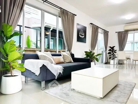 image_rental-26972716