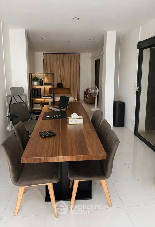 image_rental-31170072