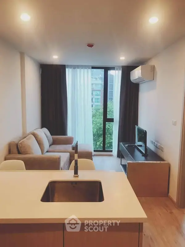 image_rental-5276532