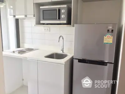  1 Bedroom Condo at Ideo Mobi Phayathai-4