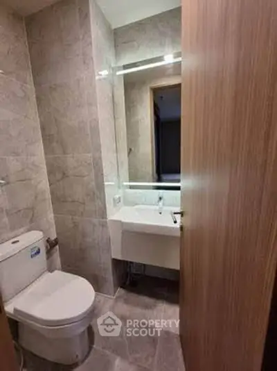 Modern bathroom with sleek design and elegant fixtures