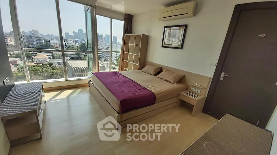 2 Bedrooms Condo at Rhythm Ratchada-1