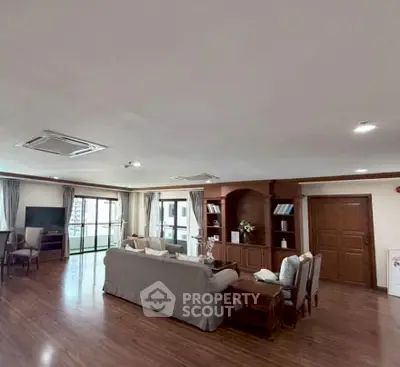 image_rental-30430240