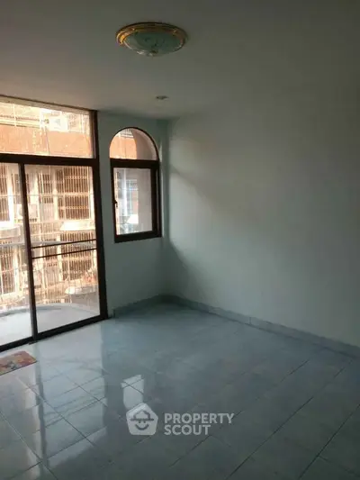 image_rental-28295795