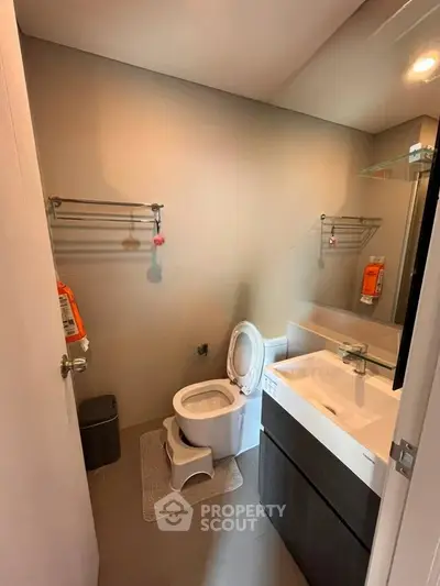 YQA1n66oXo3ezR1ztMDm-Photoroom.png