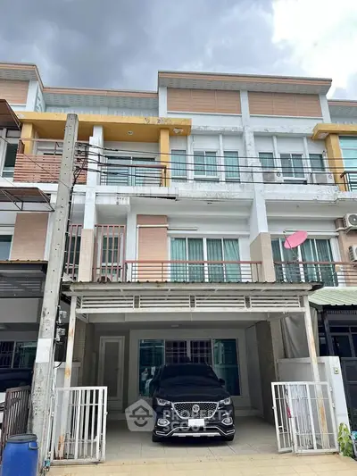 image_rental-27521773