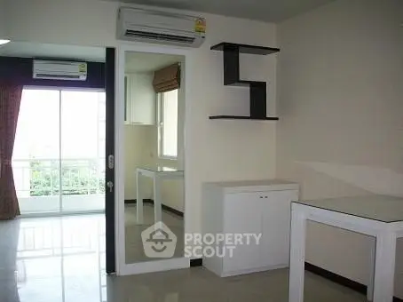  1 Bedroom Condo at Boutique Ratchada 17 Condominium-1
