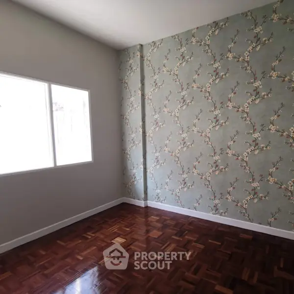 image_rental-8315754