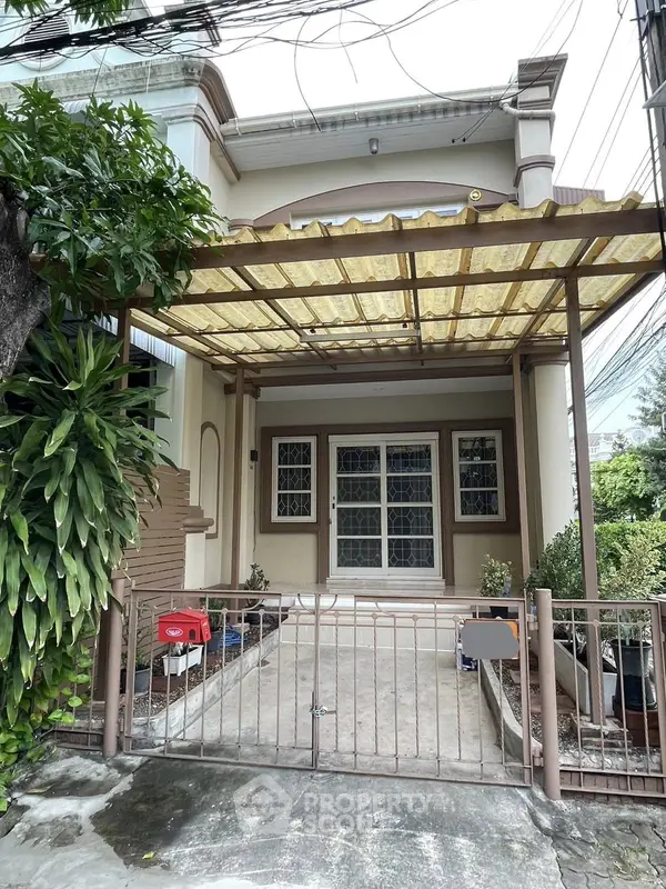 image_rental-12895567