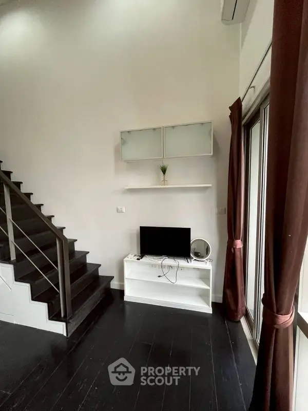 image_rental-26260555