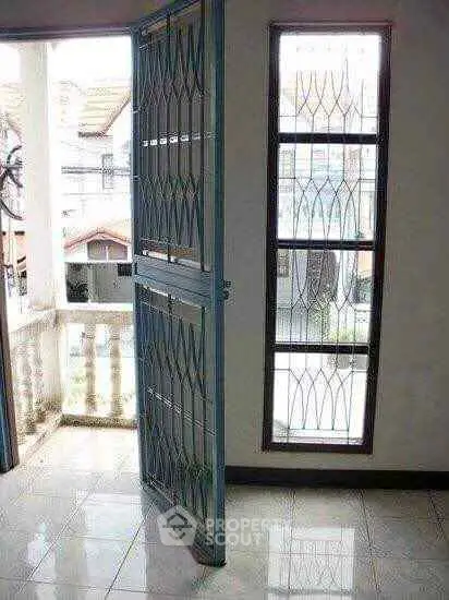 image_rental-31799639