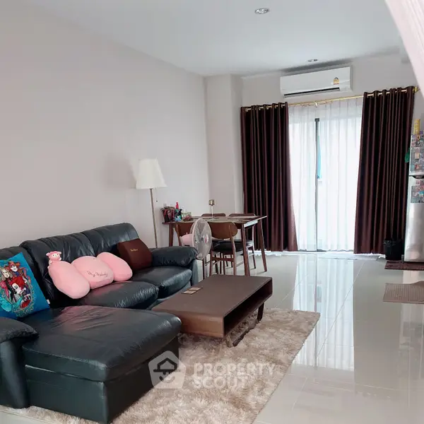 image_rental-8343282