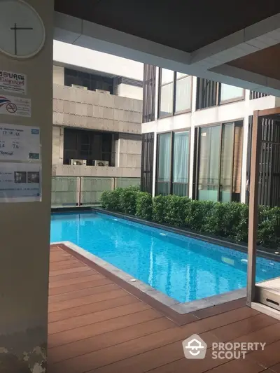  1 Bedroom Condo at Ideo Sathorn Taksin-2