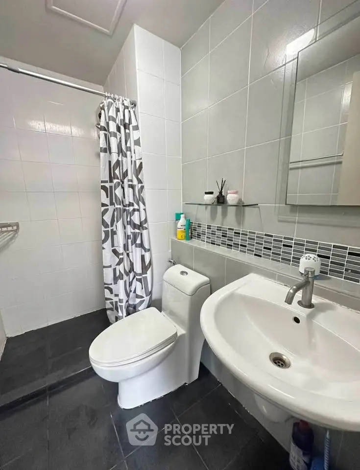 1-BR Condo at D Condo Kathu Patong close to Kathu