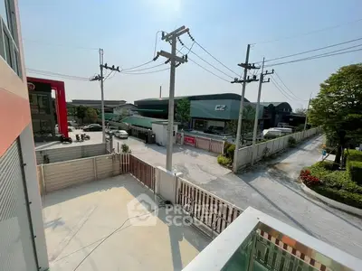 Spacious industrial property with ample parking and modern facilities