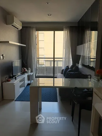 Fully Furnished 1 Bedroom Condo at Rhythm Sukhumvit 42-3