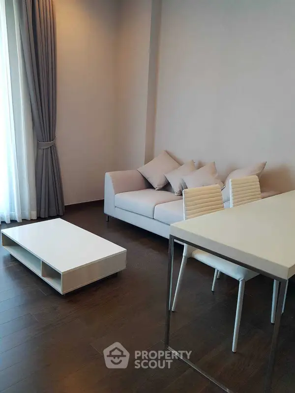 image_rental-4240944