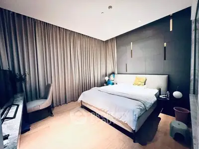 Luxurious modern bedroom with elegant decor and cozy ambiance