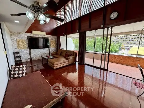 image_rental-27179438